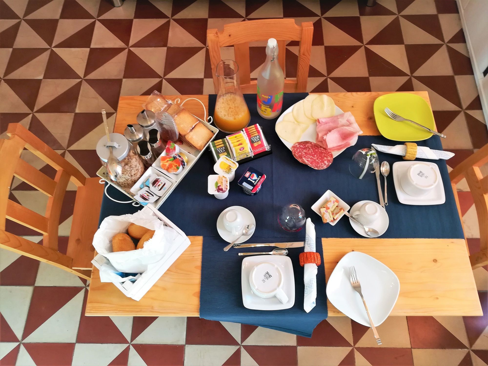 Bed and Breakfast Terra Del Sole Трані Ресторан фото