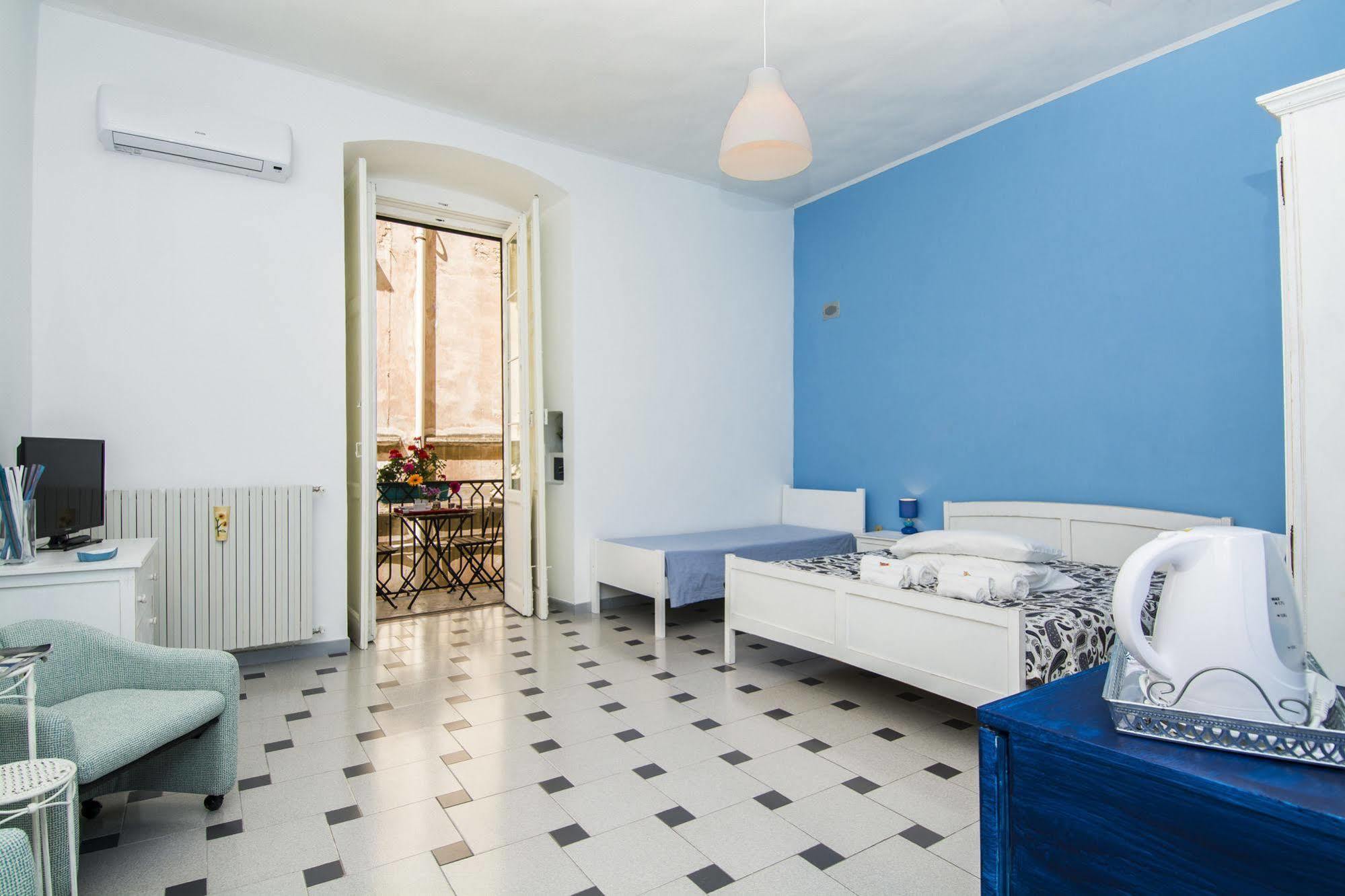 Bed and Breakfast Terra Del Sole Трані Номер фото